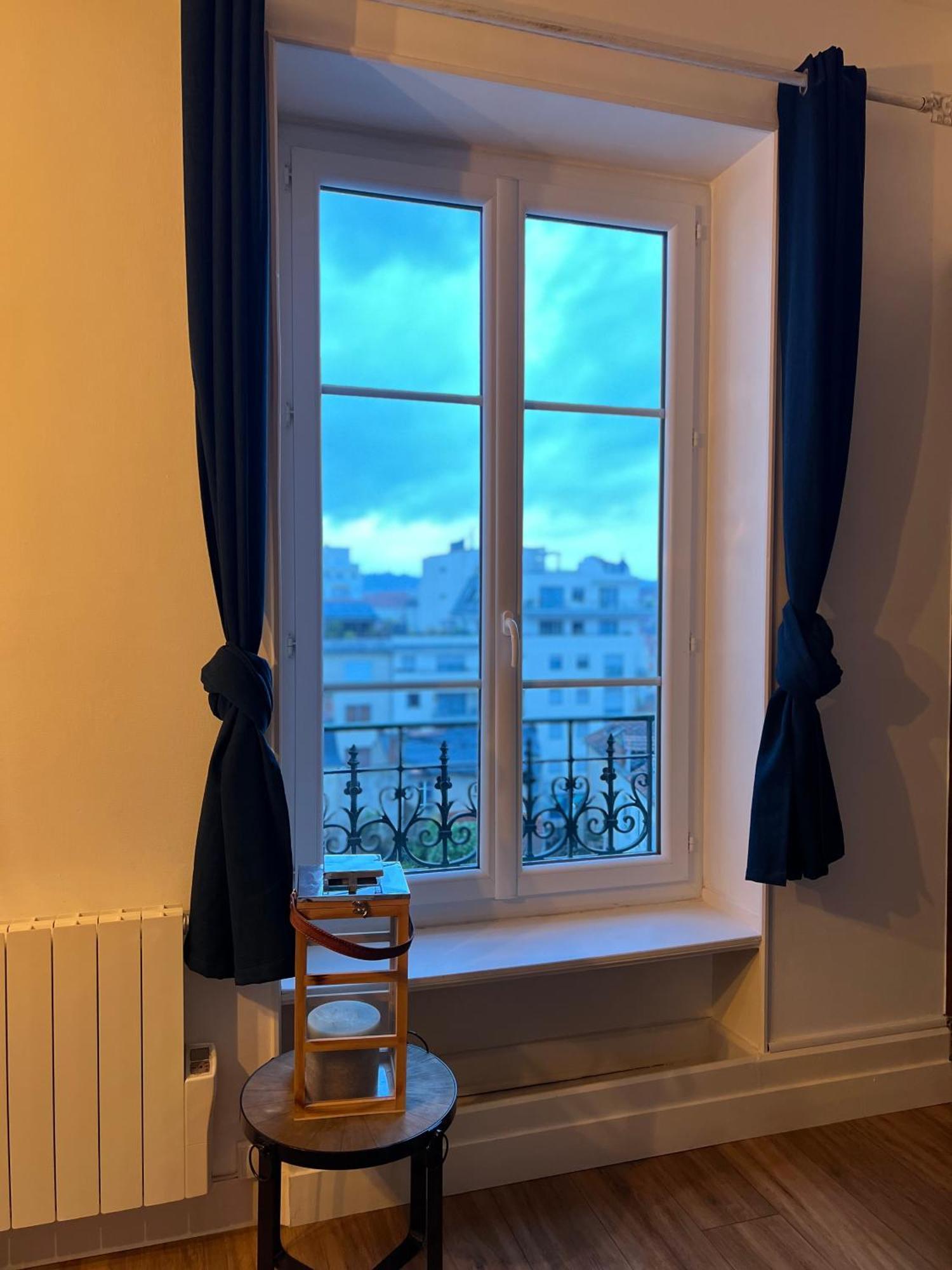 Apartment L'ecrin De - Hypercentre - Thermes & Parcs - Ancien Palace